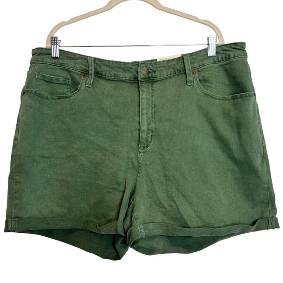 Universal Threads Womens Olive Green Denim Shorts Size 20W High Rise Midi NEW - Picture 1 of 8